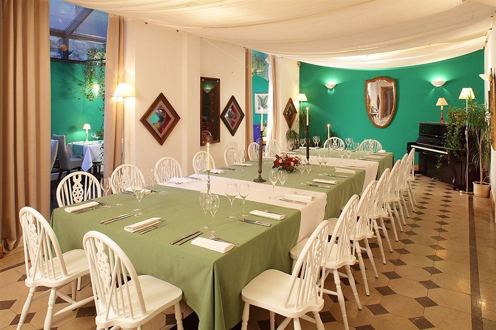 קרקוב Hotel Grodek מראה חיצוני תמונה Restaurant in the hotel