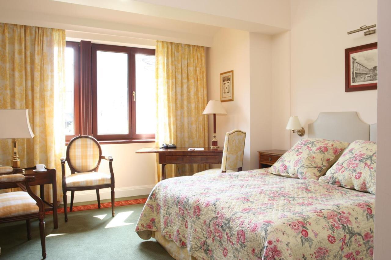 קרקוב Hotel Grodek מראה חיצוני תמונה A room at the hotel