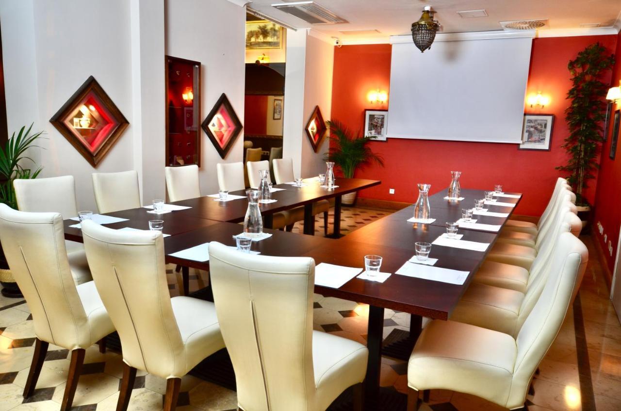 קרקוב Hotel Grodek מראה חיצוני תמונה The boardroom at the hotel